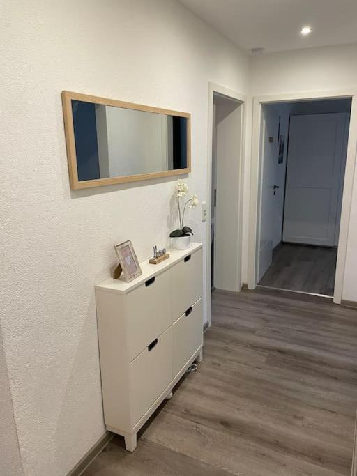 Stadtnah & Chic - Ihringshausen Retreat Apartment *