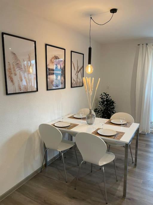 Stadtnah & Chic - Ihringshausen Retreat Apartment *