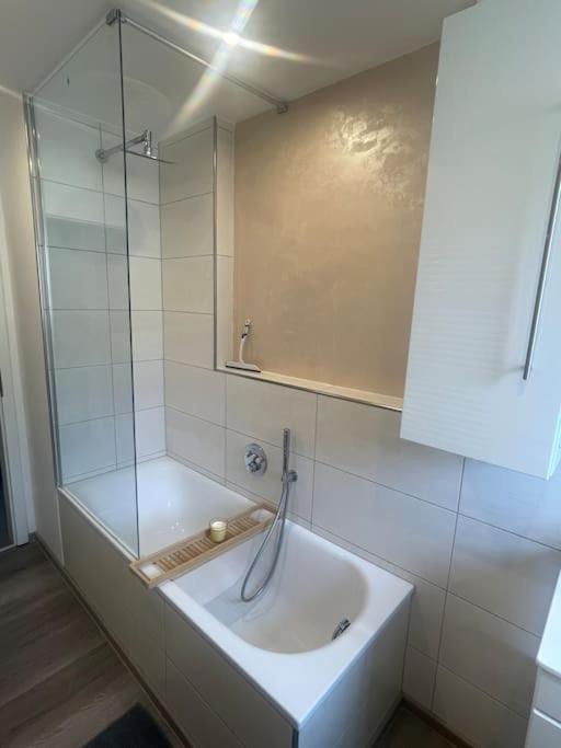 Stadtnah & Chic - Ihringshausen Retreat Apartment Fuldatal
